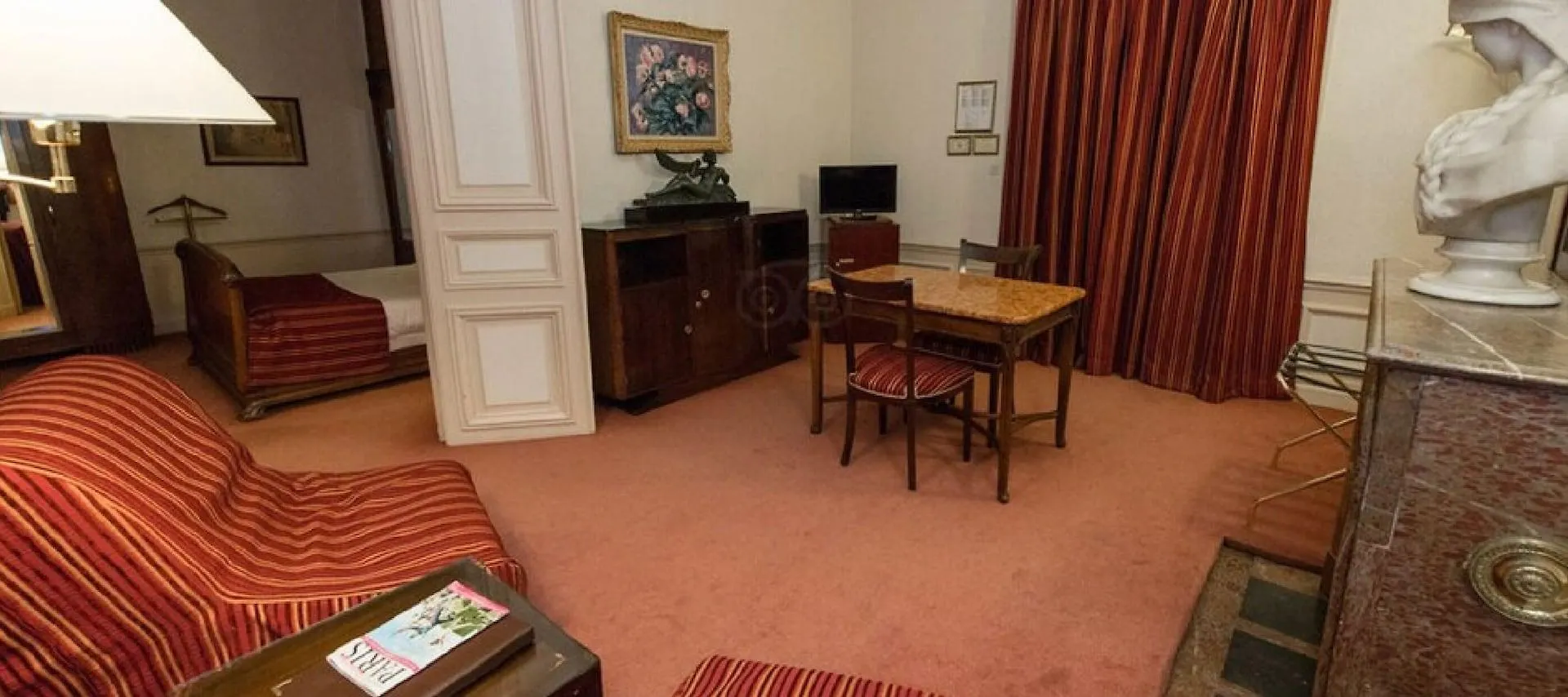 Hotel Langlois Parijs