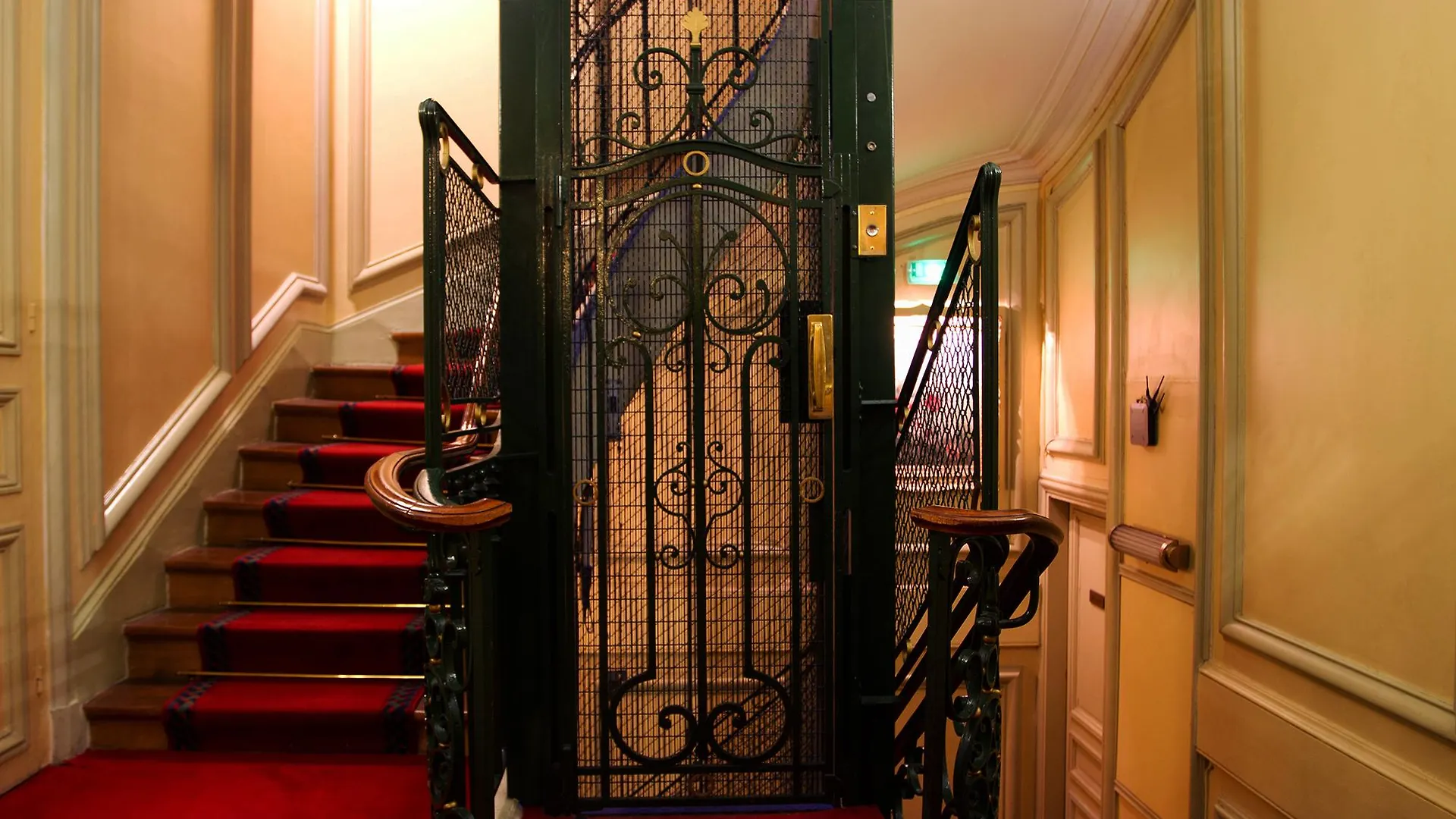 Langlois 3* Paris